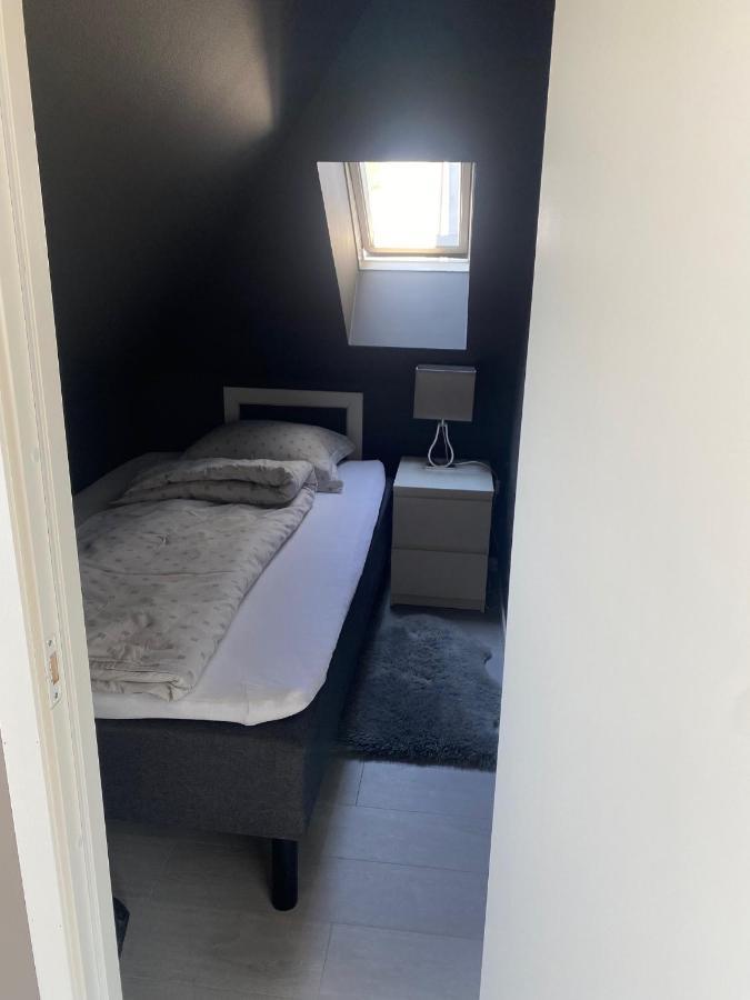Penthouse With Private Balcony In The City Centre Of Bergen Appartement Buitenkant foto